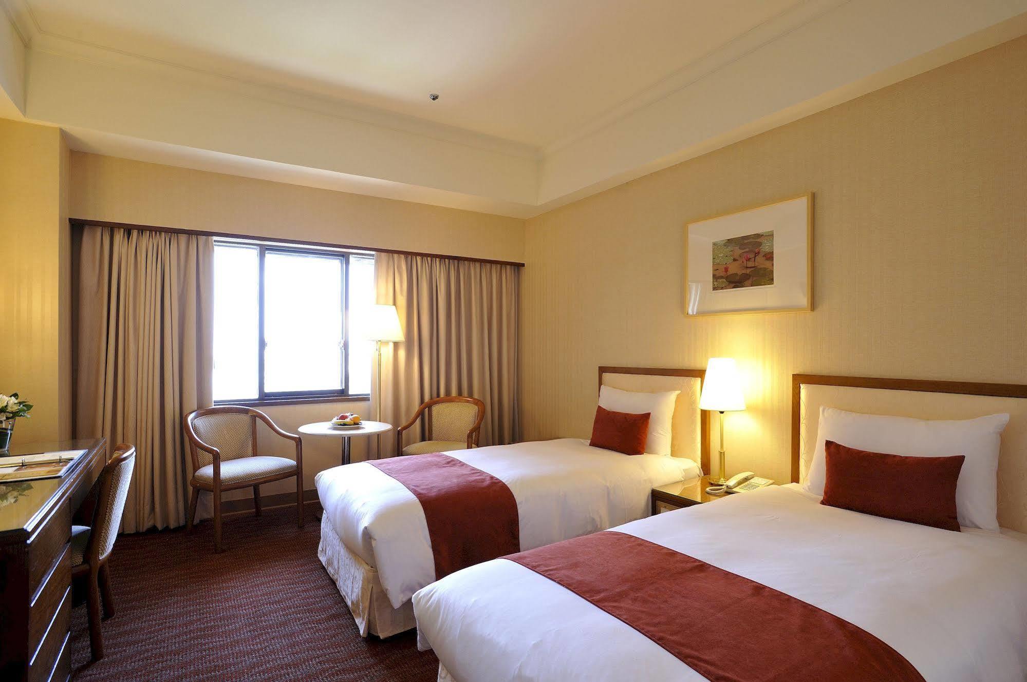 Riverview 4*